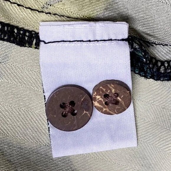 Tommy Bahama RUM Button Down Shirt Men's XL Floral Hawaiian Silk Resort Top READ - Picture 11 of 14